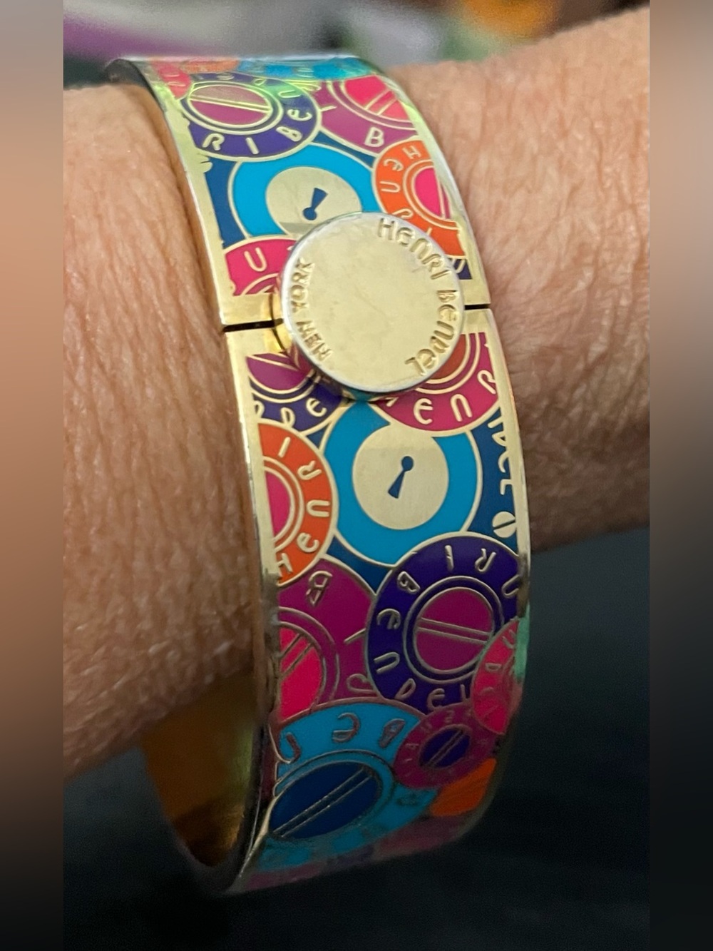 henri bendel Gold-Tone Multicolor Enamel Logo Disc Bangle
